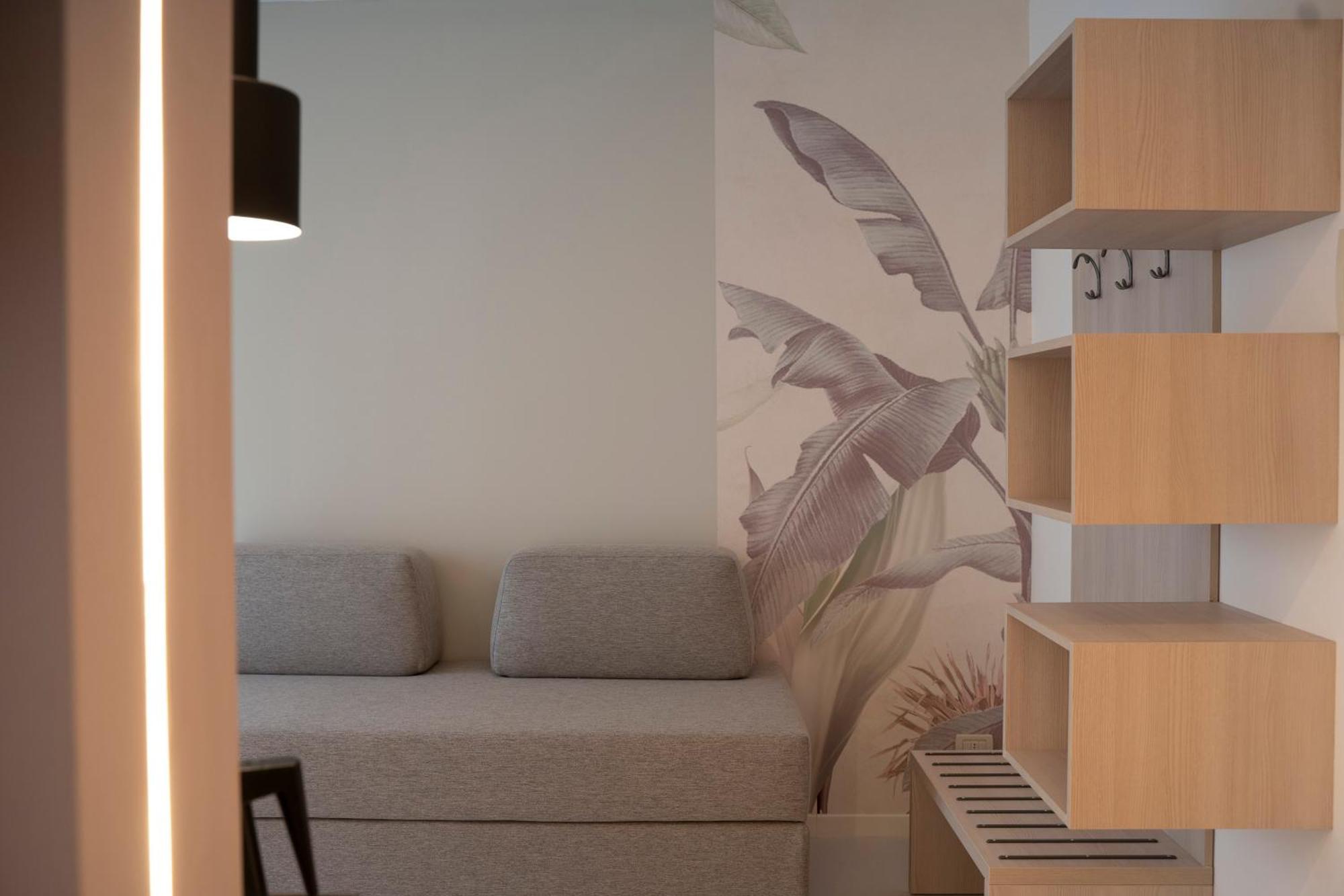 Hotel Nederland Каорле Екстериор снимка
