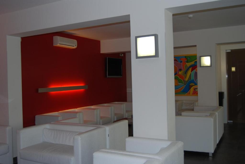 Hotel Nederland Каорле Екстериор снимка