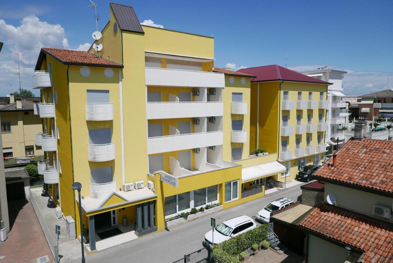 Hotel Nederland Каорле Екстериор снимка